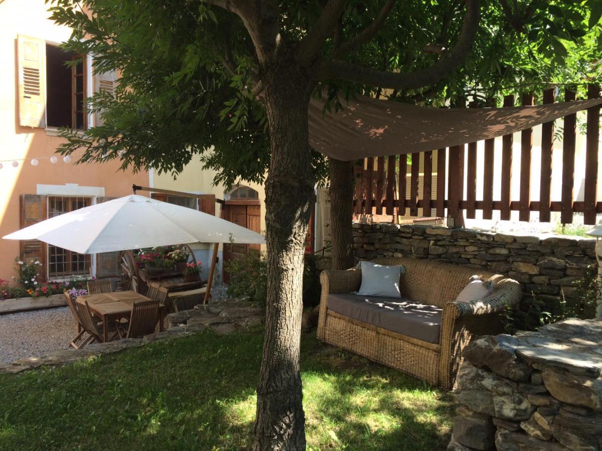 Le Val D'Ailleurs Bed & Breakfast Jausiers Exterior photo
