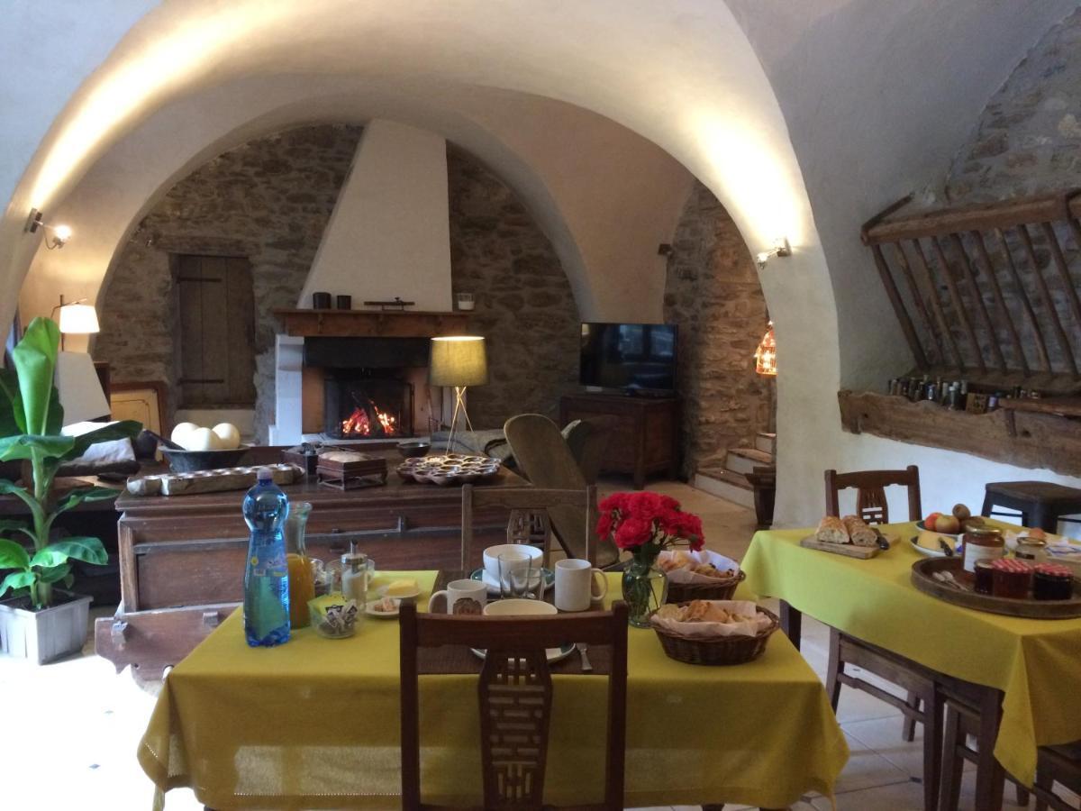 Le Val D'Ailleurs Bed & Breakfast Jausiers Exterior photo